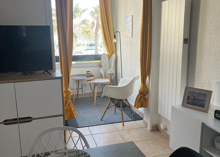 Les Portes De La Mediterranee